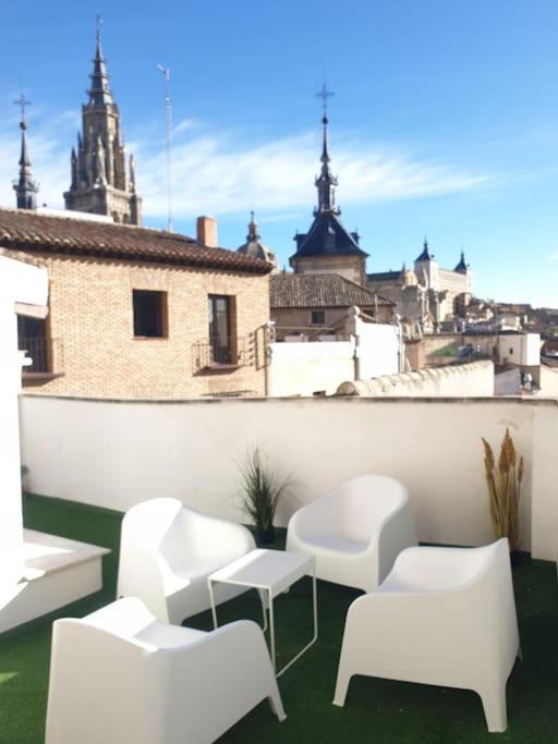 Atico En Toledo Con Terraza Apartman Kültér fotó